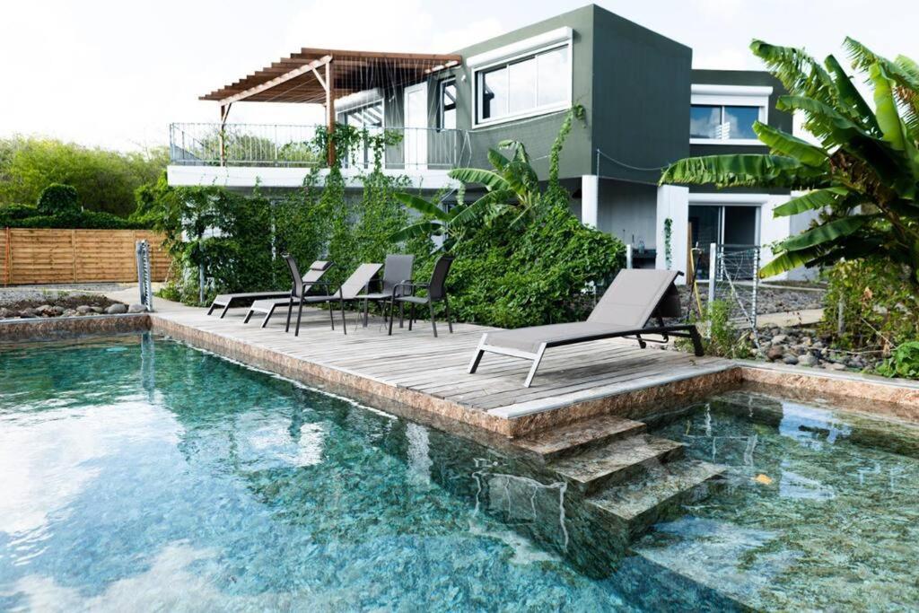 T3 Lumineux Avec Vue Exceptionnelle Et Piscine Oasis De Nature Et Serenite Petit-Canal Ngoại thất bức ảnh